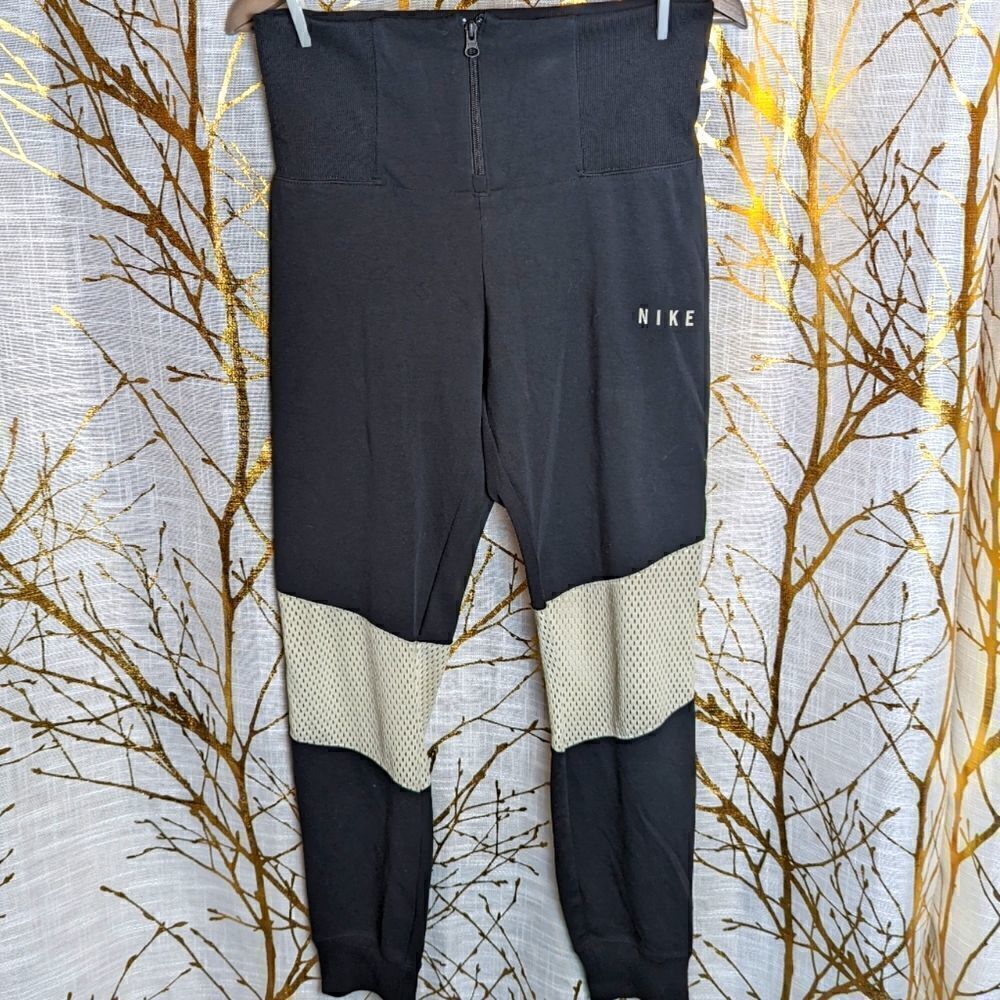 nike high waisted leggings 